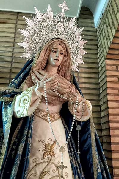 María Santísima de la Estrella vestida para la festividad de la Inmaculada Concepción. Residencia de Ancianos Santa Teresa de Jesús Jornet. Ciudad Real.